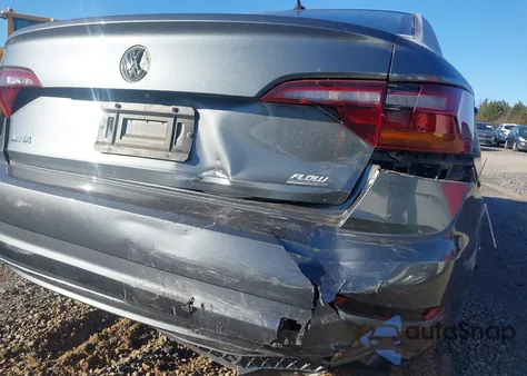 2019 Volkswagen Jetta 1.4T R-Line/1.4T S/1.4T Se from USA, damaged, VIN 3VWC57BU9KM094948